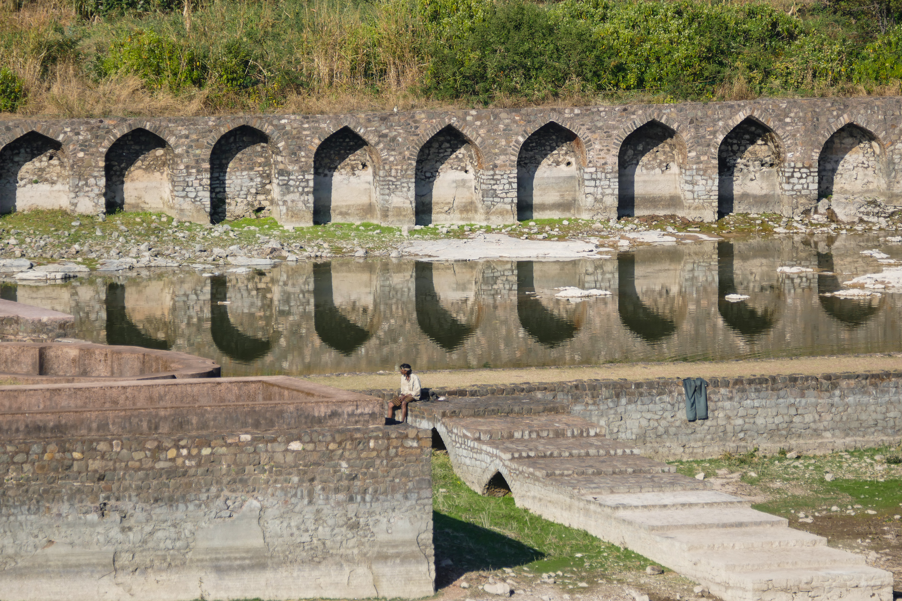 Ruinen des Herrscherbereichs Jahaz Mahal I.